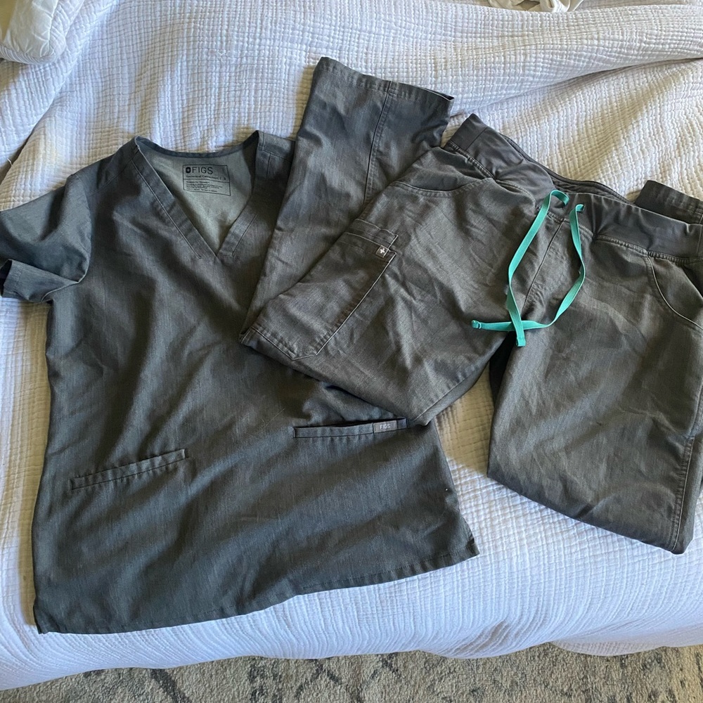 Figs scrub bundle
